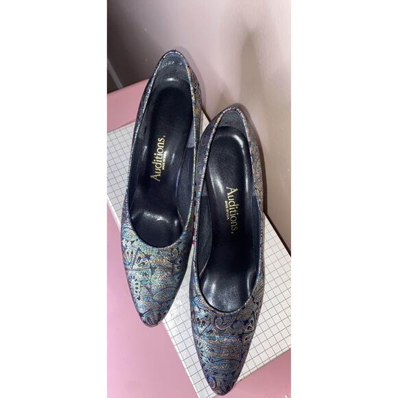 Women’s Auditions Vintage Heels Size 8.5 - Picture 2 of 5